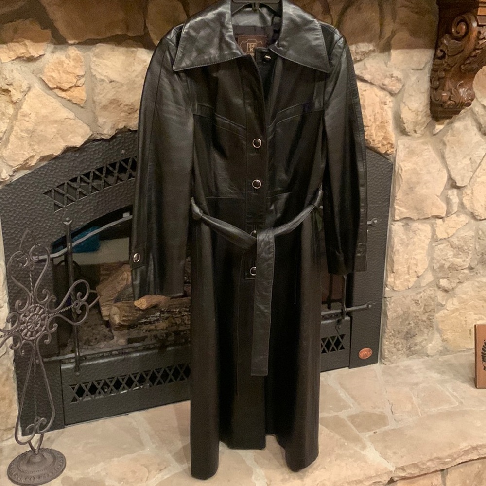 🔥 24K Leather by dan di modes Full length Coat 🤩 offers welcomed ❤️